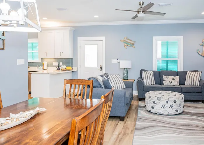House Steps From 3 Bedroom 2 Bath Gulf Shores