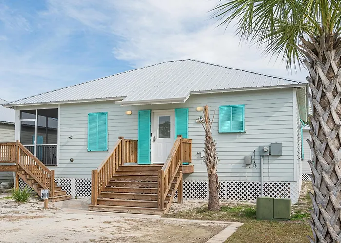 Holiday home House Steps From 3 Bedroom 2 Bath