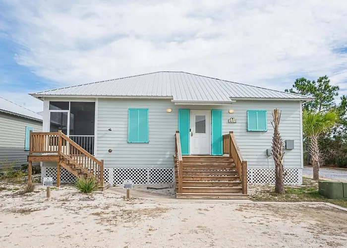 Holiday home House Steps From 3 Bedroom 2 Bath *